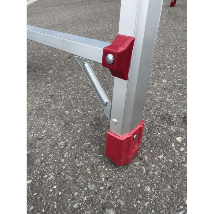 Телескопическая лестница SevenBerg 4х5 Telescopic — компактная лестница для перепадов высот