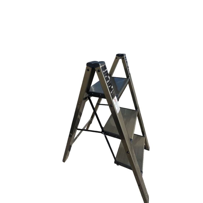 Стремянка алюминиевая SevenBerg Milano 3 широкие ступени золотая