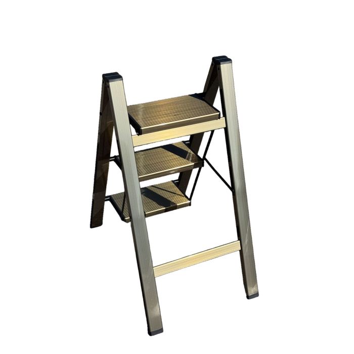 Стремянка алюминиевая SevenBerg Milano 3 широкие ступени золотая