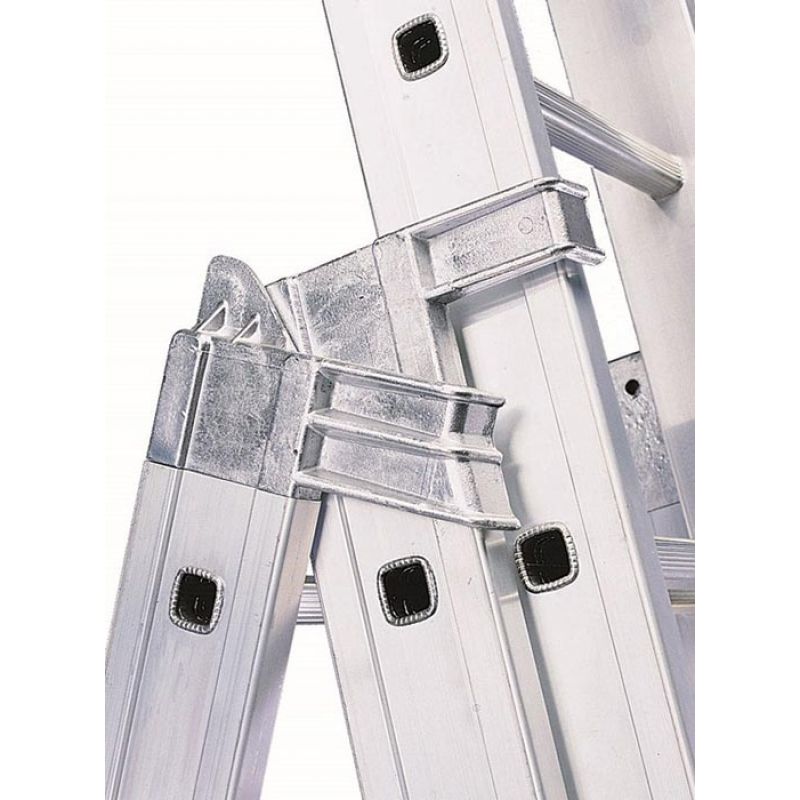 Трёхсекционную алюминиевую лестница Svelt Еuro E3 3x16